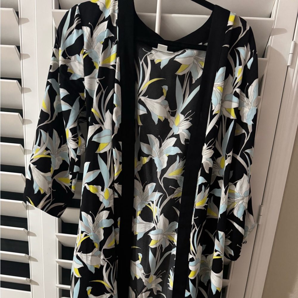 Bar III Black and White Floral Kimono Jacket